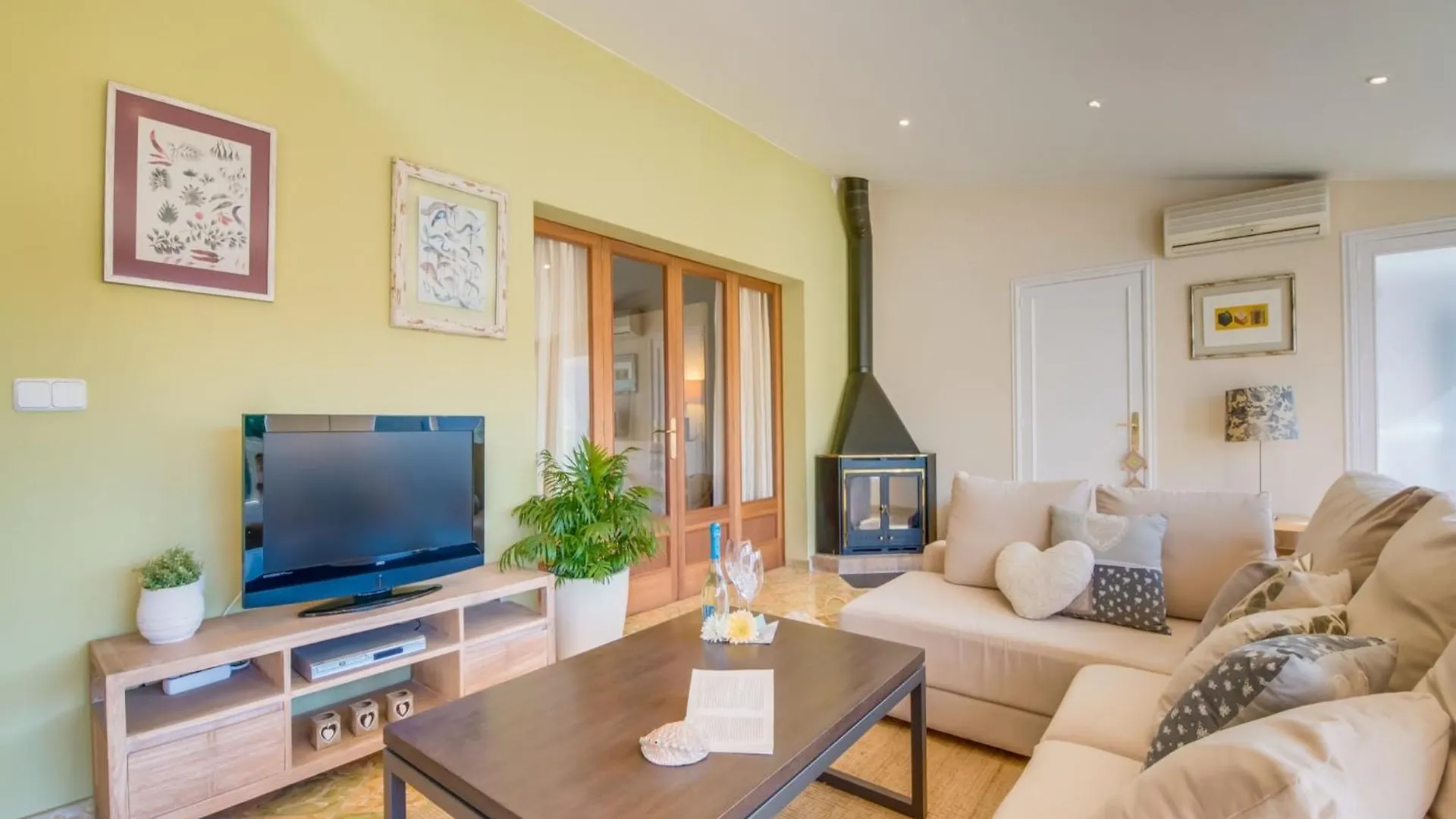 3-Bedroom Apartment In Binisalem